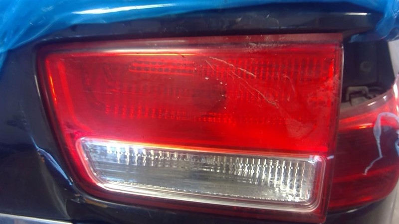Passenger Tail Light Lid Mounted Incandescent Fits 15 SEDONA 3417540
