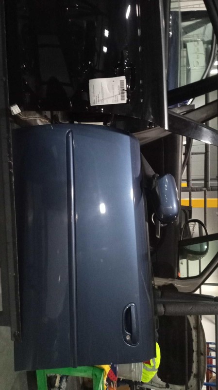 2009 Subaru Legacy Left Front Door 593944 Used 113k Miles - No OEM Warranty