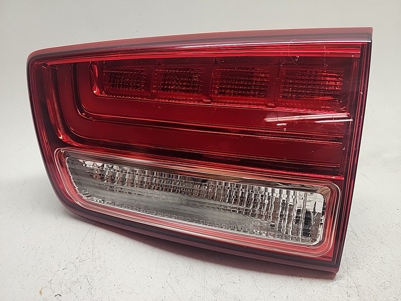 2015 - 18 Kia Sedona Right Inner Taillight LED OE 92406A9110 Passenger Side RH