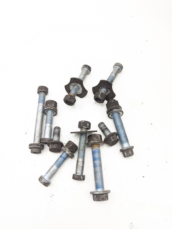 2000-2005 Mercedes S500 4MATIC Rear Passenger Suspension Bolts Set