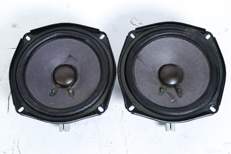 2005-2013 Chevrolet Corvette C6 Rear Bose Speakers Pair 10333018