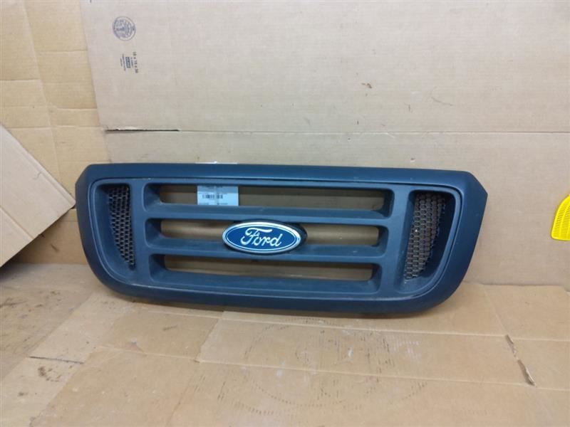 Grille Upper Black Smooth Surround Fits 04-05 RANGER 260934