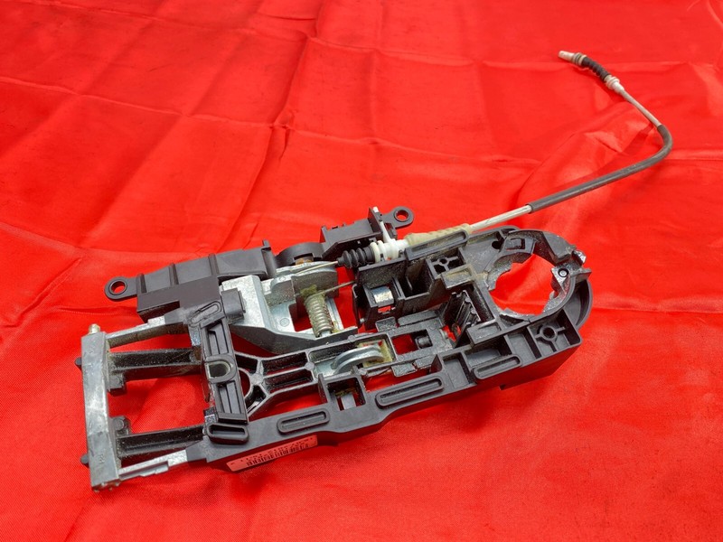 BMW F01 F02 F06 F10 F12 Right Passenger Side Exterior Door Handle Carrier OEM✅