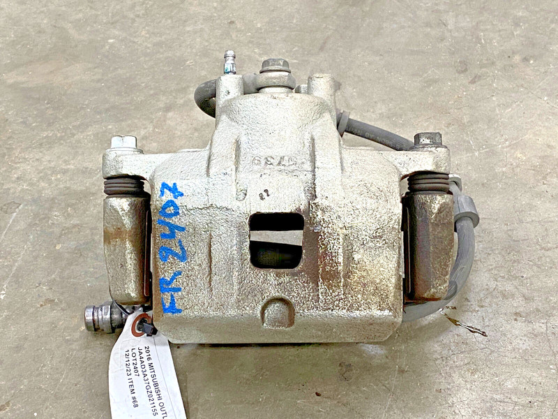 ⭐2014-2020 MITSUBISHI OUTLANDER FWD 2.4L FRONT RIGHT BRAKE CALIPER OEM LOT2407
