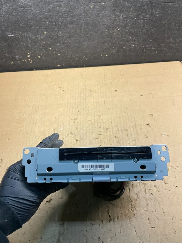 2011-2017BMW X3 Radio Receiver Stereo Audio Head Unit AM FM CD Player W4437 DG