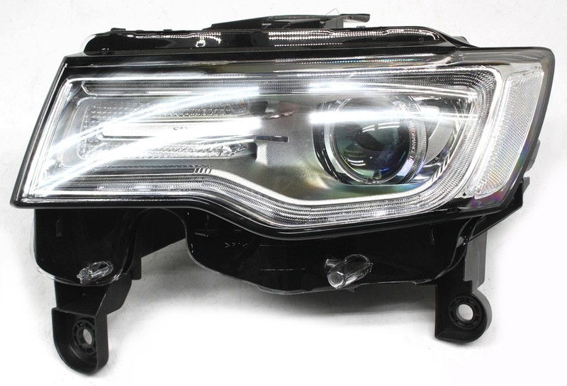 Non-US Market OEM Left Side HID Headlamp For Jeep Grand Cherokee
