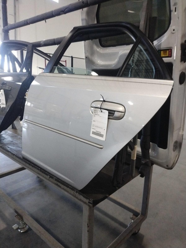 2007 Cadillac CTS Left Rear Door Silver 4DR SED SLV 73K Miles Used Part