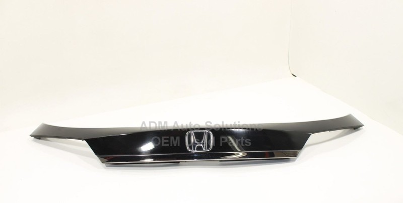 2016 - 2022 HONDA HR-V TAILGATE LIFTGATE LICENSE PLATE LIGHT MOLDING COVER OEM