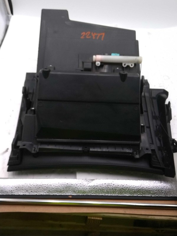 2016 Nissan Altima Black Glove Box OEM Used 151K Miles NJ25-22477-564749