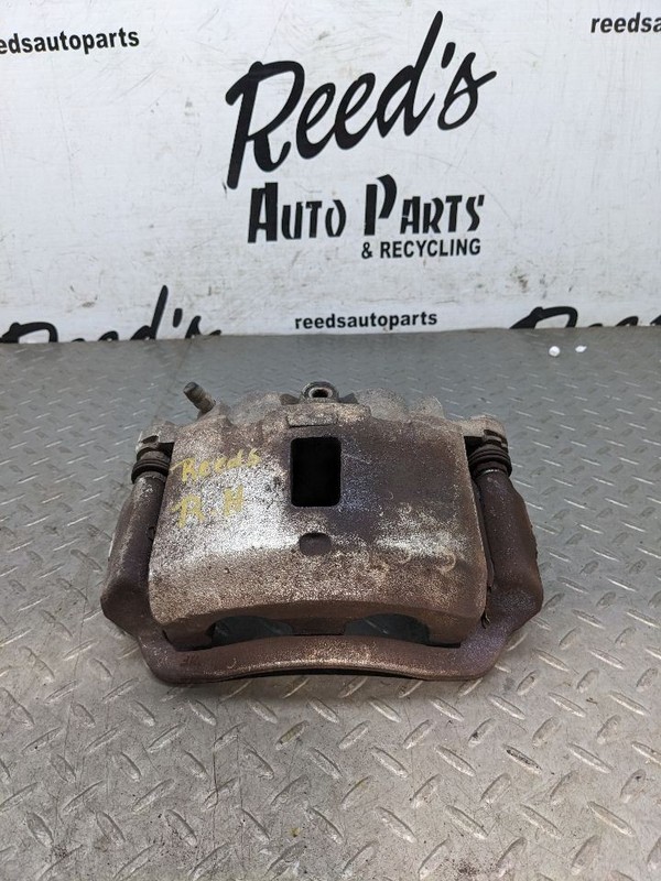 Passenger Right Caliper Rear Fits 18-20 EXPRESS 2500 VAN 1094816