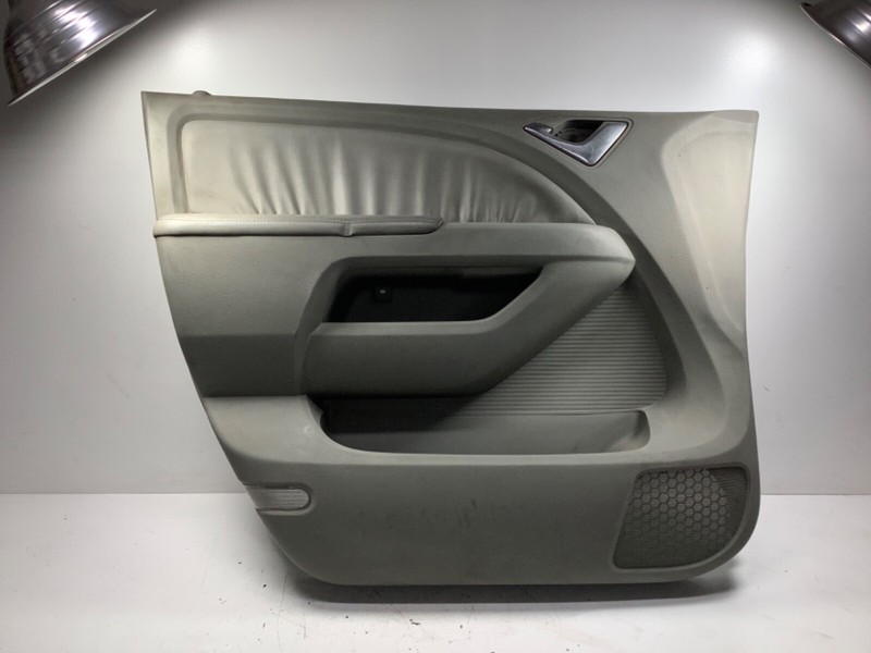 05-010 Honda Odyssey Left Front Door Panel Green Olive 83557-SHJ-A32 OEM