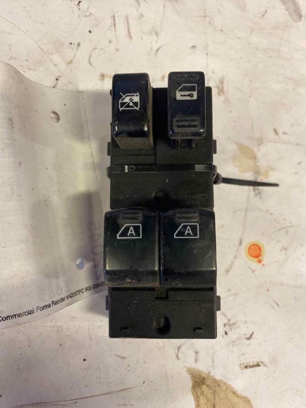 Door Switch Front NISSAN 350Z 03 04 05 06
