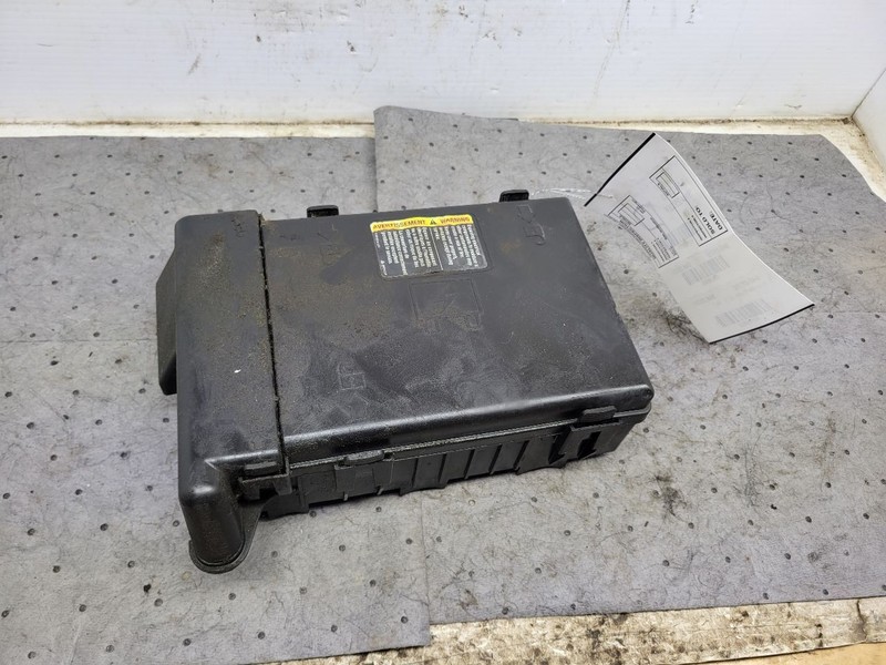 Fuse Box Engine Without Trailer Harness Fits 13-16 EXPRESS 2500 VAN 1656650