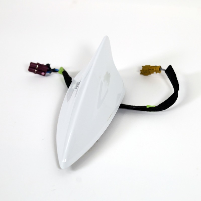 2016–2024 Camaro ZL1 1LE Roof Antenna OEM GM 23269286 Shark Fin Assembly