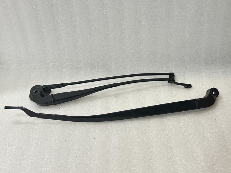 2007-2012 LEXUS LS460 FRONT LEFT & RIGHT WINDSHIELD WIPER WASHER ARM SET OEM