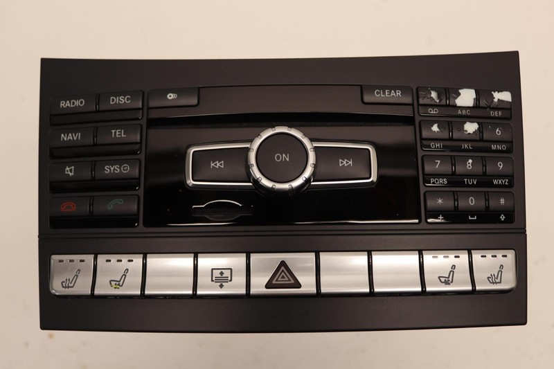 2013 MERCEDES CLS550 W218 DASH RADIO NAVIGATION RECEIVER CONTROL UNIT OEM