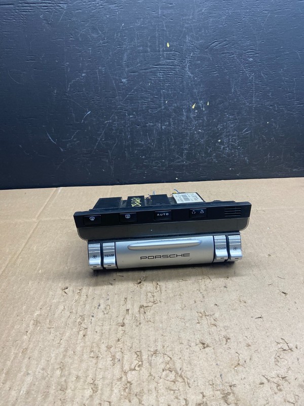 2003 to 2006 Porsche Cayenne Center AC Climate Control Switches Unit AB9782 DG
