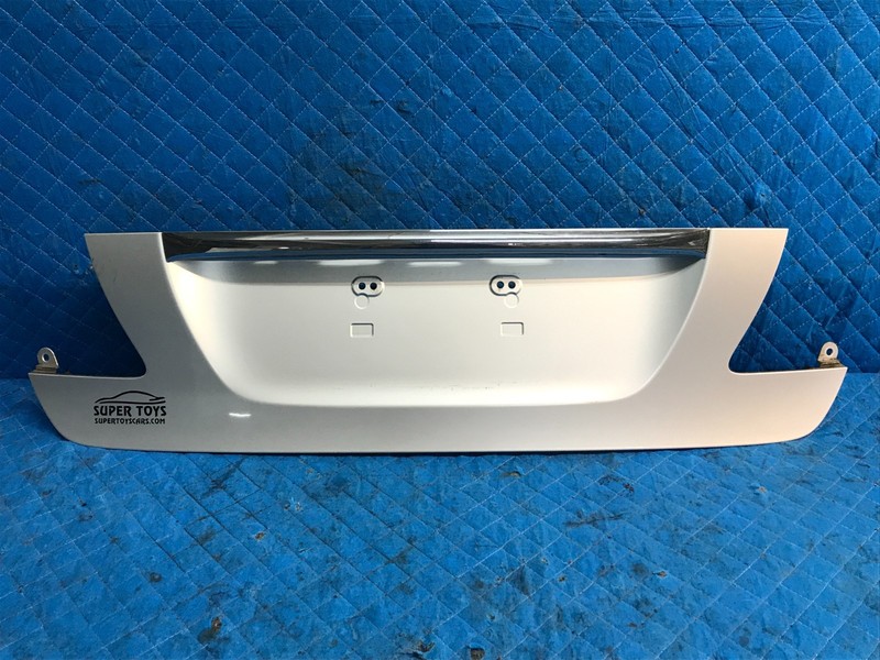 07-12 Lexus XF40 LS460 Rear Trunk Lid License Plate Trim Panel Silver 1F2 OEM