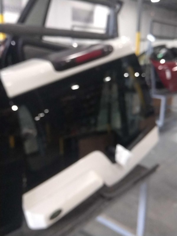 Used Deck Lid fits: 2010 Land rover Lr4 upper privacy tint glass w/rear view cam