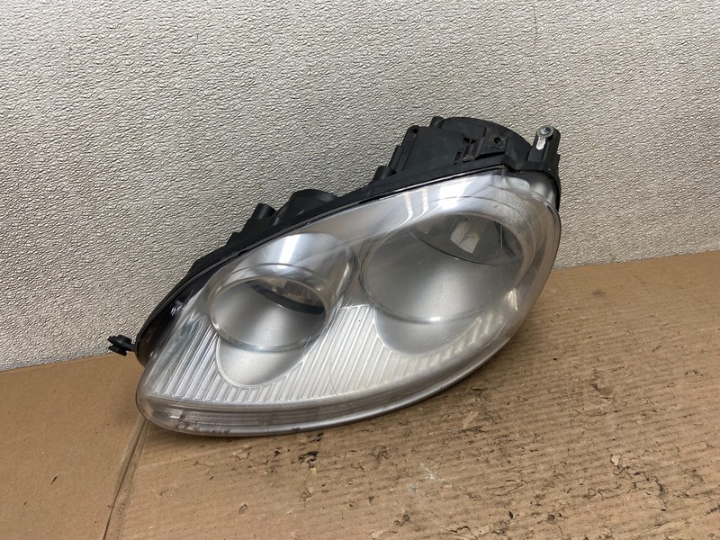 2005 to 2010 Volkswagen Jetta Left Driver LH Side Headlight Halogen AA9559 DW