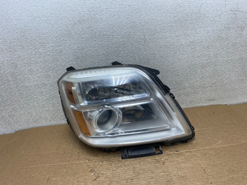 2010 to 2015 GMC Terrain Halogen Passenger Right Rh Side Headlight Oem Z2856 DW