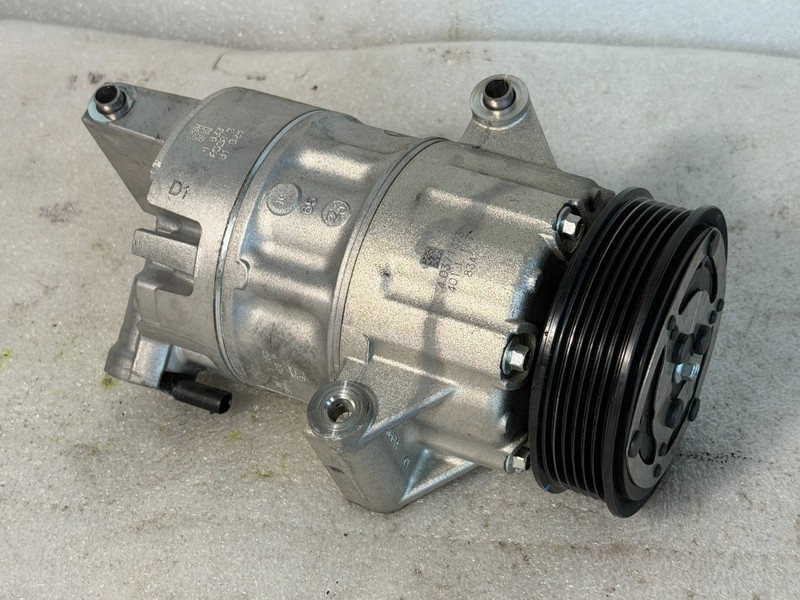 2021-2025 FORD OEM. A/C COMPRESSOR ASSY GN11-19D629AD 15K MILES OEM