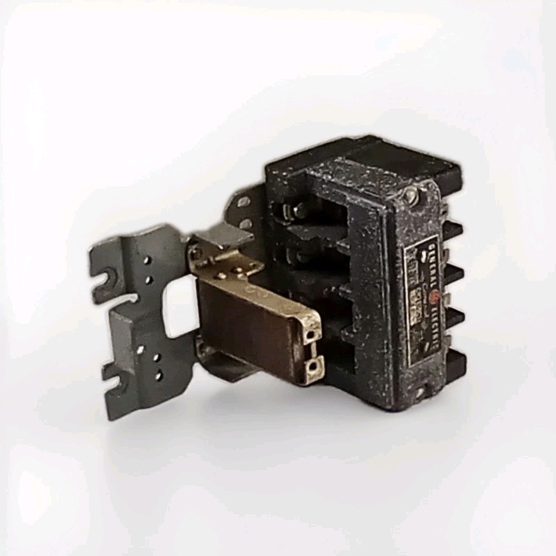 General Electric CR2810C11 110V Relay Coil