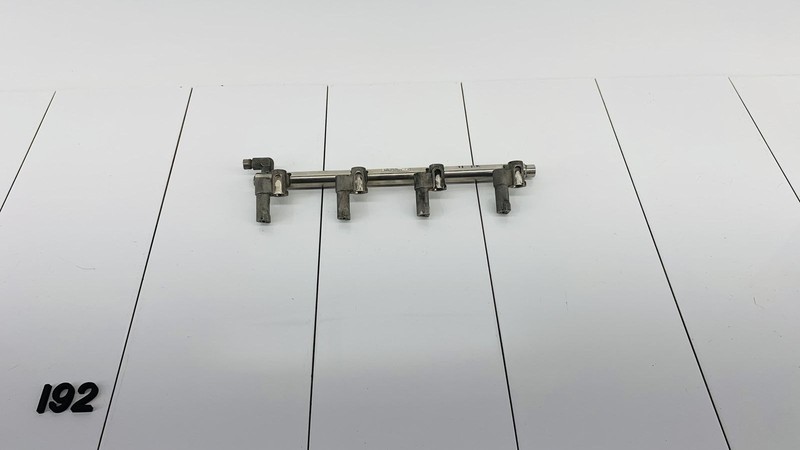11-12 RANGE ROVER SPORT 5.0L V8 ENGINE RIGHT SIDE FUEL INJECTOR RAIL TUBE OEM