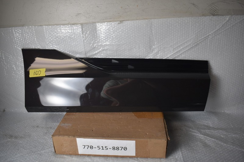 AUDI E-TRON QUATTRO PREMIUM PLUS LOWER RIGHT MOLDING 2019-2023 OEM 4KE 853 970
