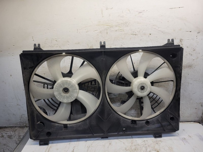 Radiator Fan Motor Fan Assembly Fits 15-19 LEXUS RC350 1756014