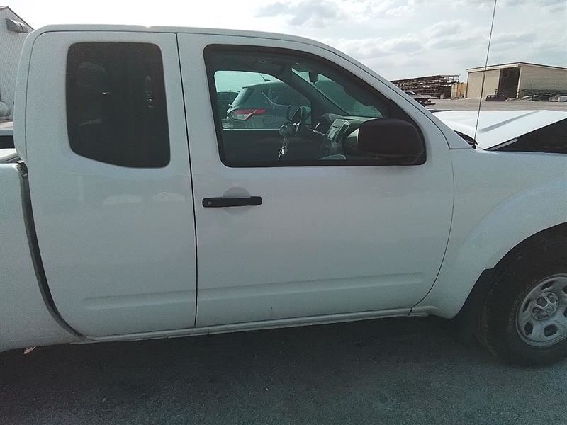 Passenger Front Door Without Body Side Moulding Fits 16-18 FRONTIER 3002997