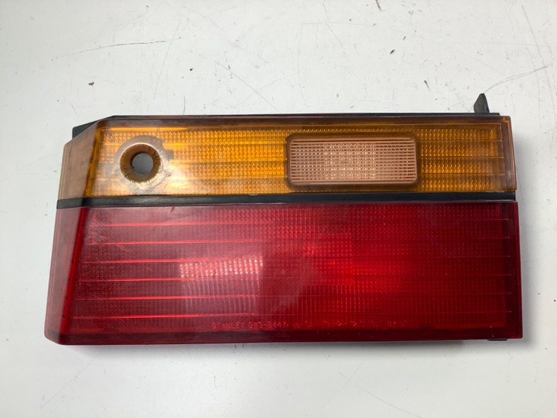 90-91 Honda Accord 2+4D Right Rear Trunk Tail Light Combination Brake Lamp OEM