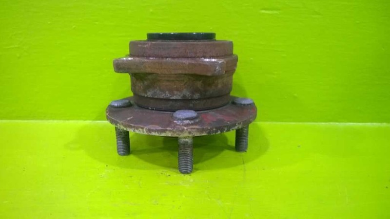 11 12 13 14 15 KIA SORENTO FRONT WHEEL HUB OEM 2737-49