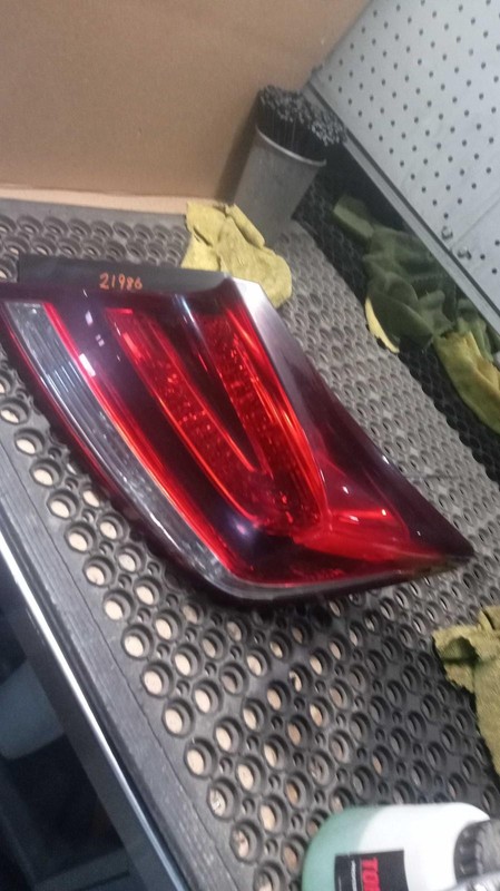 Used Right Tail Light Assembly fits: 2015 Honda Civic Cpe Right Grade B