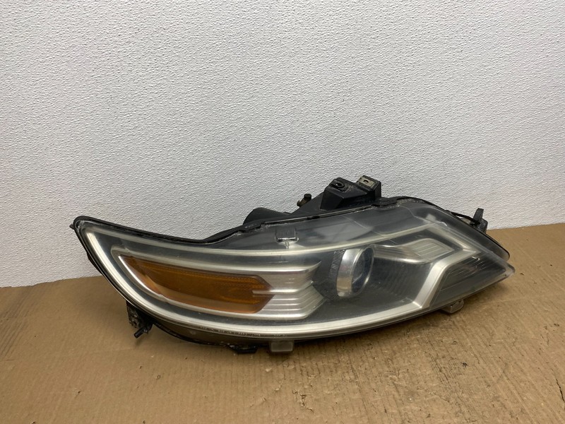 2010 2011 2012 Ford Taurus Right Passenger RH Xenon Headlight OEM AB8455 DW