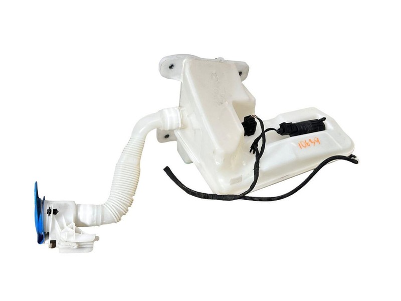 2017-2020 Audi A3 Window Washer Bottle With Pump