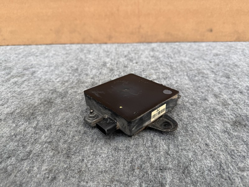 INFINITI 2011-2019 OEM BLIND SPOT MODULE UNIT SENSOR RADAR (FITS LEFT RIGHT)