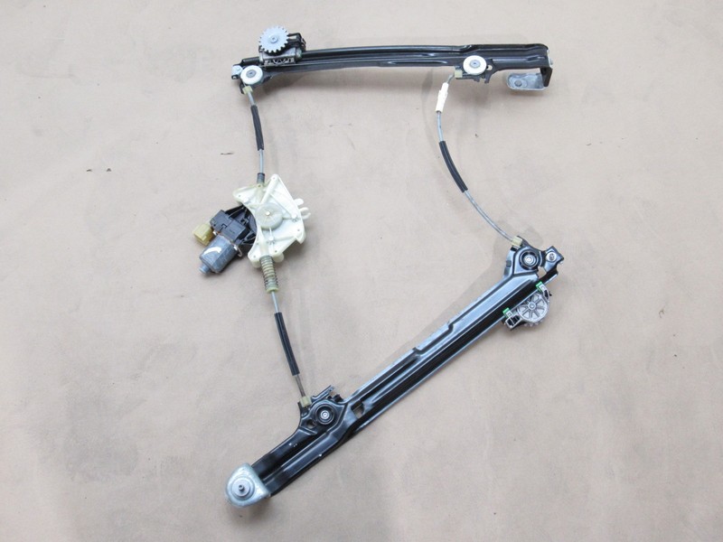 Maserati Levante 2017 Rear Left Driver Door Window Regulator Motor 16-24 *