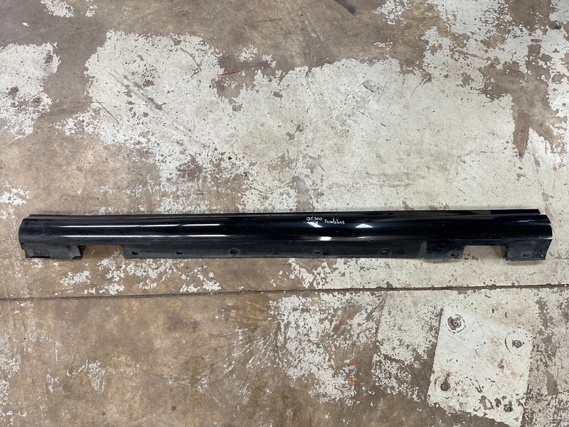 08-14 Mercedes W204 C-class LEFT SKIRT ROCKER PANEL COVER MOLDING Black 040U OEM