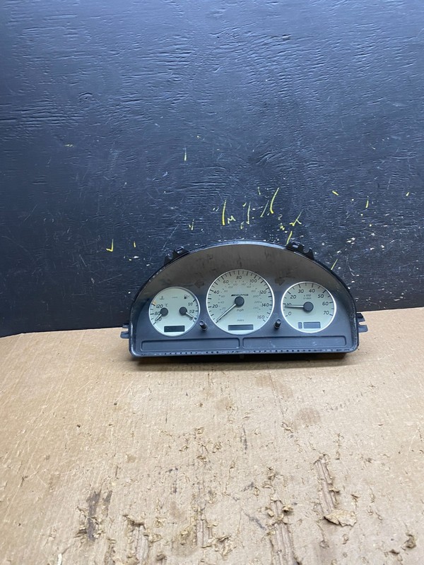 2000-2003 Mercedes W163 ML55 AMG Instrument Cluster Speedometer Z9667 DG