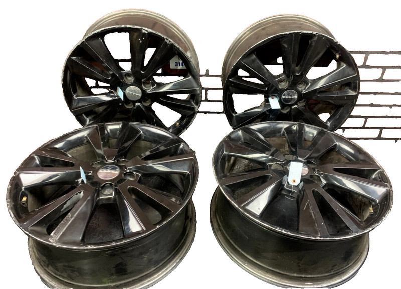 11-13 Jeep Grand Cherokee Dodge Durango 5 Spoke Black OEM Wheel 20 Rim Curb Rash