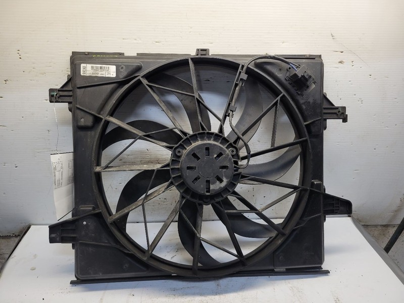 Radiator Fan Motor Fan Assembly Fits 11-21 23-24 DURANGO 1714383