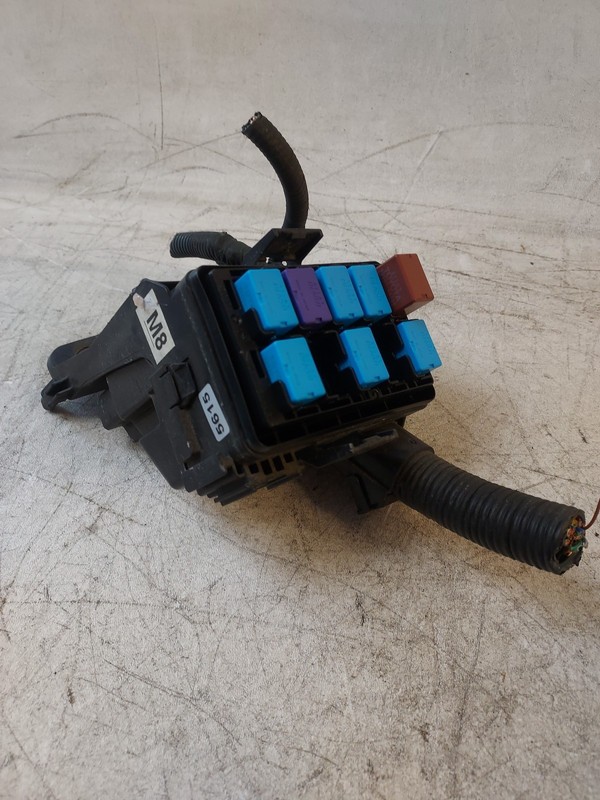 2013-2018 Toyota Rav4 Fusebox Fan Fog Deicer Horn Relay Module 82662-42370 OEM