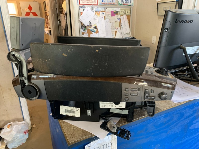 06-08 BMW 750I 750LI OEM INTERIOR FRONT CENTER CONSOLE W/ WOODGRAIN AND SCREEN