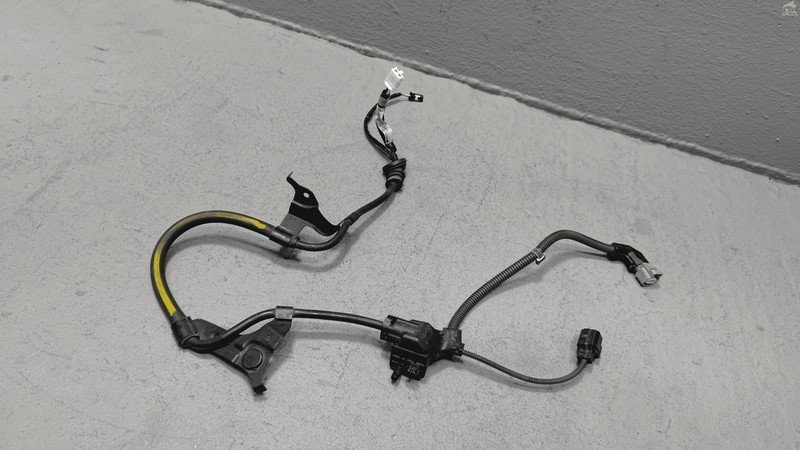 TOYOTA CAMRY 18-2024 FWD REAR PASSENGER WHEEL SPEED ABS SENSOR WIRE HARNESS OEM