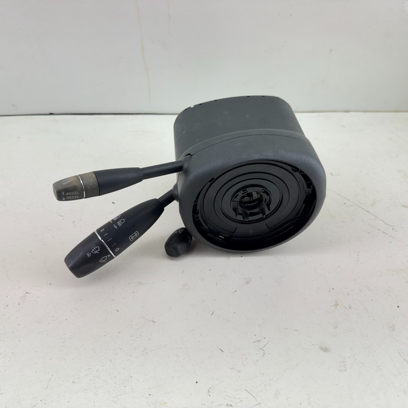 07-14 MERCEDES C300 W204 Steering Column Control Switches Assembly OEM