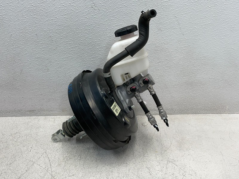 18 19 20 Genesis G80 Power Brake Booster Master Cylinder Reservoir 1617 OEM