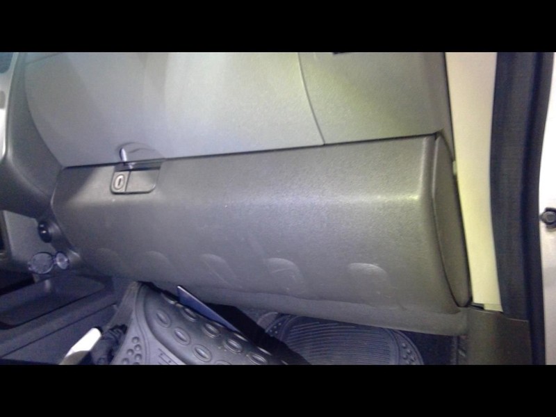 2005-2011 XTERRA Glove Box 1624158