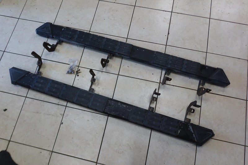 2019+ Silverado Iron Cross Patriot Black Running Board Pair 706-8254B Double Cab