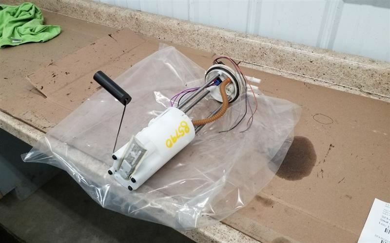 Fuel Pump Assembly Fits 99-00 CHEVROLET 2500 PICKUP 217092